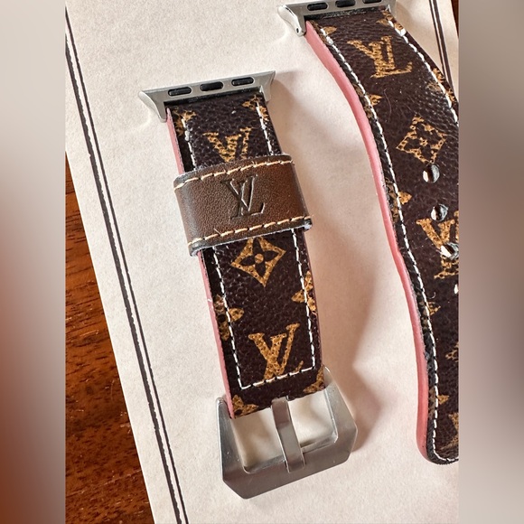 Designer Apple Watch Band 41mm Thick & Sturdy Unisex Brown Large Silver - Picture 3 of 10